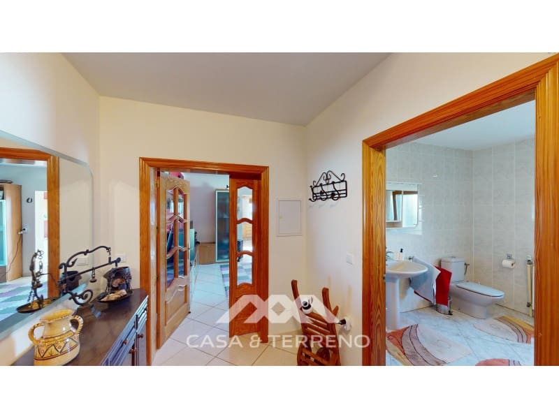 7 soverom Gjestgiveri/B&B til salgs i Iznate med svømmebasseng garasje - € 1 352 000 (Ref: 8490937)