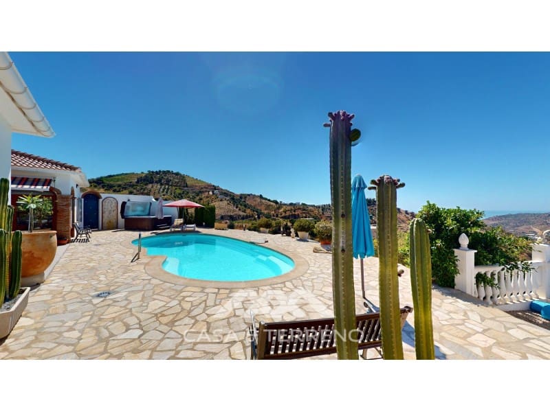 7 soverom Gjestgiveri/B&B til salgs i Iznate med svømmebasseng garasje - € 1 352 000 (Ref: 8490937)