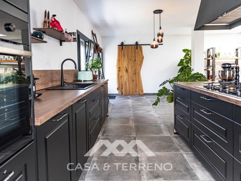 3 soveværelse Villa til salg i Velez-Malaga med garage - € 1.225.000 (Ref: 8498990)