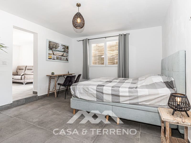 3 soveværelse Villa til salg i Velez-Malaga med garage - € 1.225.000 (Ref: 8498990)