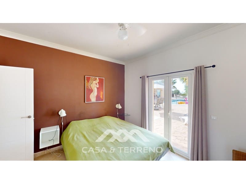 5 soveværelse Villa til salg i Algarrobo med swimmingpool - € 585.000 (Ref: 8545051)