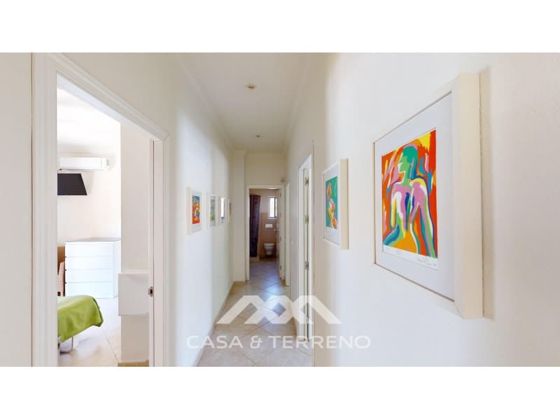 5 soveværelse Villa til salg i Algarrobo med swimmingpool - € 585.000 (Ref: 8545051)