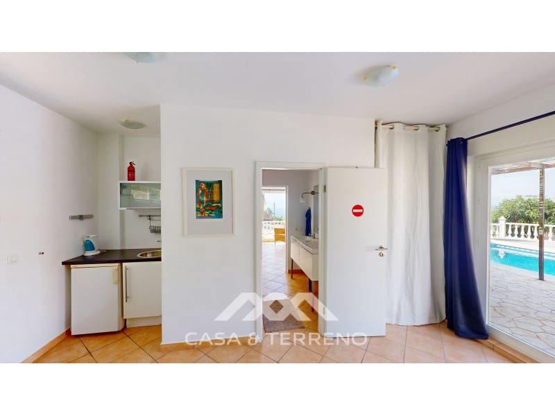 5 soveværelse Villa til salg i Algarrobo med swimmingpool - € 585.000 (Ref: 8545051)