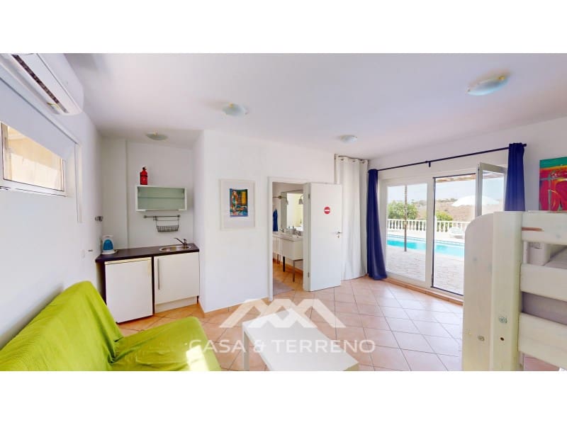 5 soveværelse Villa til salg i Algarrobo med swimmingpool - € 585.000 (Ref: 8545051)