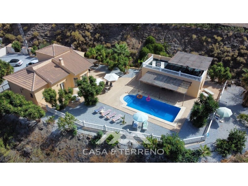 5 soveværelse Villa til salg i Algarrobo med swimmingpool - € 585.000 (Ref: 8545051)