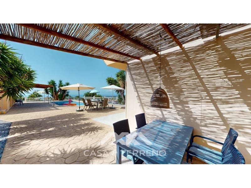 5 soveværelse Villa til salg i Algarrobo med swimmingpool - € 585.000 (Ref: 8545051)