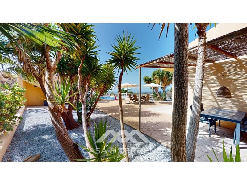 5 soveværelse Villa til salg i Algarrobo med swimmingpool - € 585.000 (Ref: 8545051)