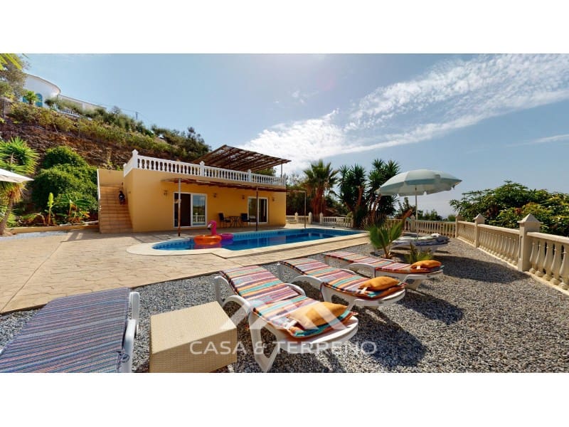 5 soveværelse Villa til salg i Algarrobo med swimmingpool - € 585.000 (Ref: 8545051)