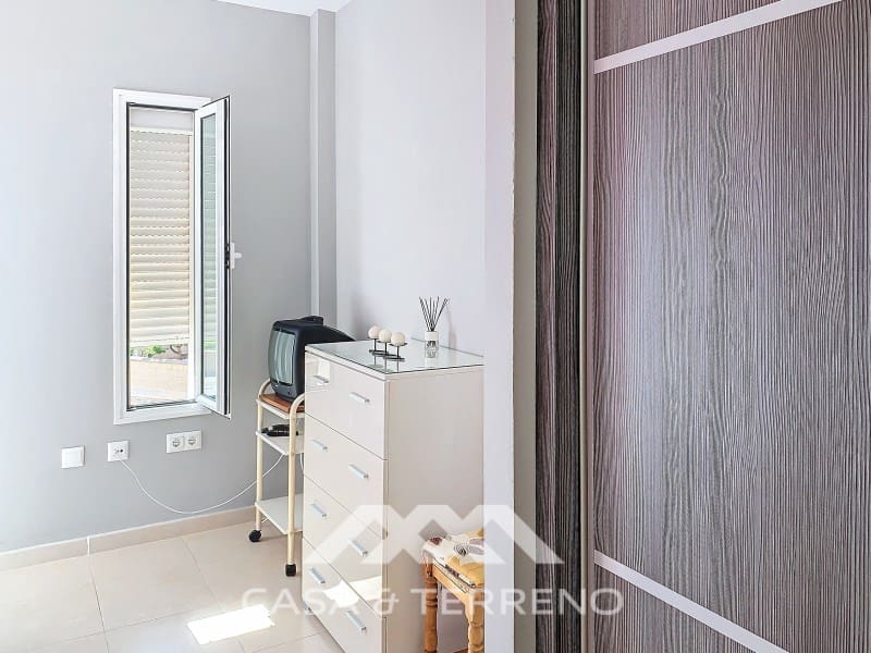 2 soveværelse Semi-Rækkehus til salg i Almayate - € 340.000 (Ref: 8549319)