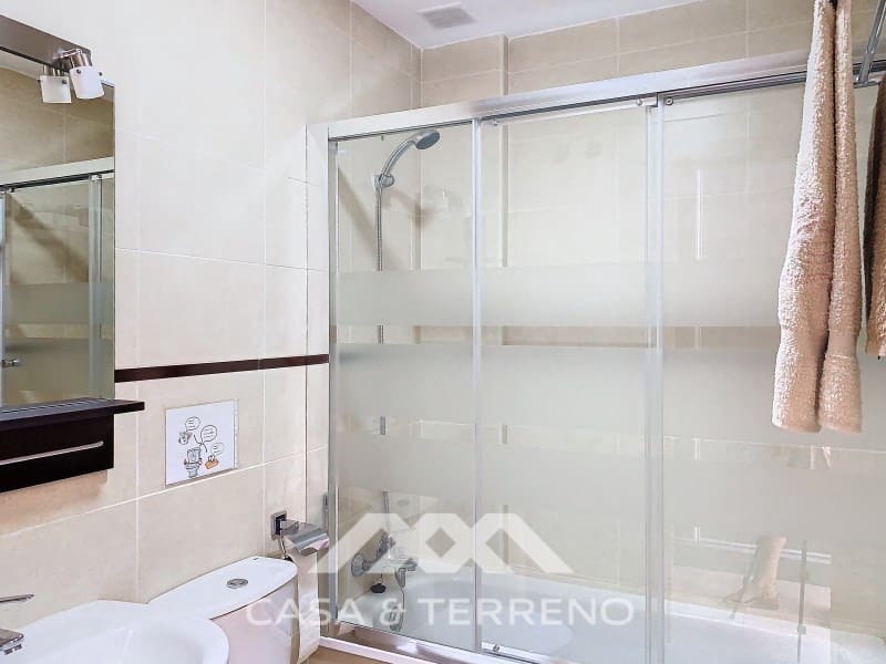 2 soveværelse Semi-Rækkehus til salg i Almayate - € 340.000 (Ref: 8549319)