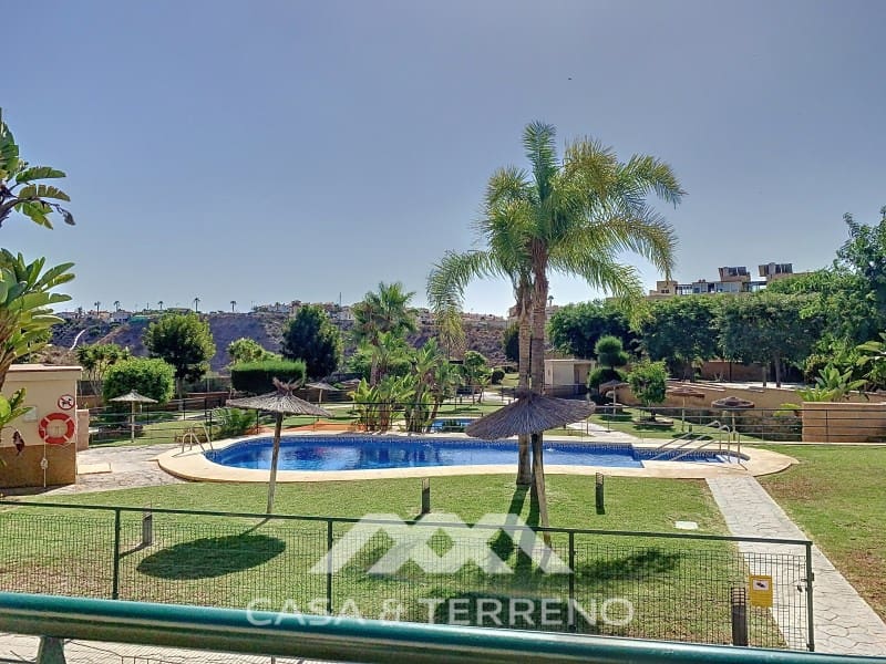 2 soveværelse Semi-Rækkehus til salg i Almayate - € 340.000 (Ref: 8549319)