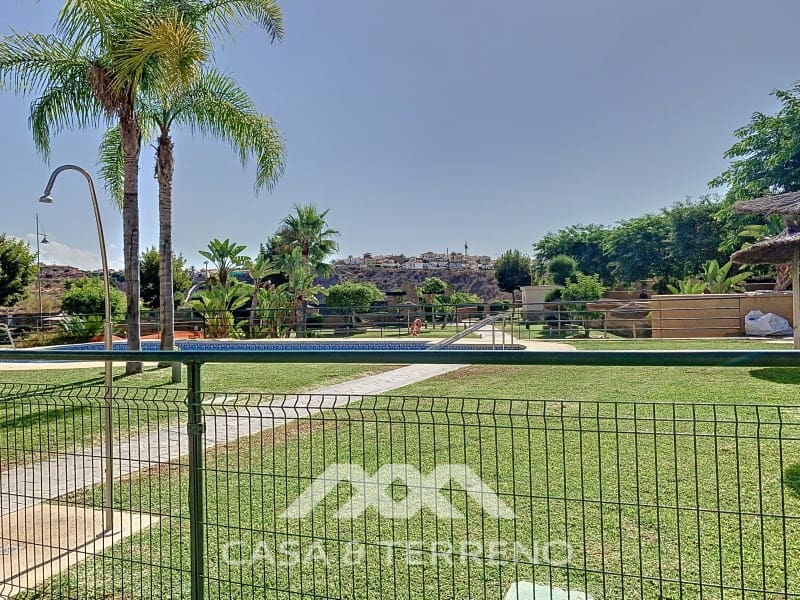 2 soveværelse Semi-Rækkehus til salg i Almayate - € 340.000 (Ref: 8549319)