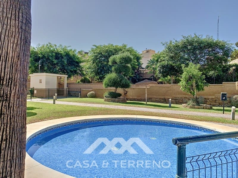 2 soveværelse Semi-Rækkehus til salg i Almayate - € 340.000 (Ref: 8549319)