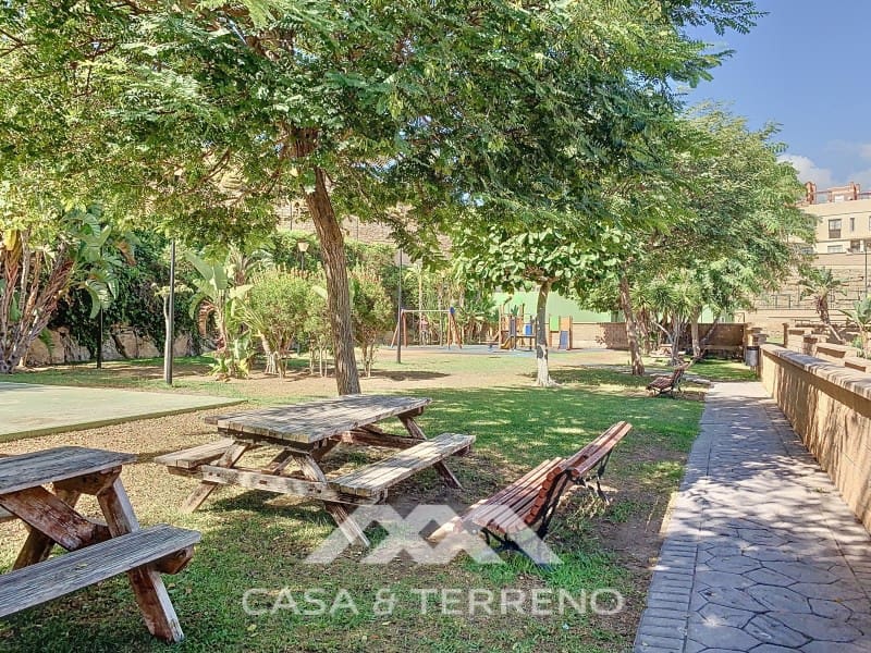 2 soveværelse Semi-Rækkehus til salg i Almayate - € 340.000 (Ref: 8549319)