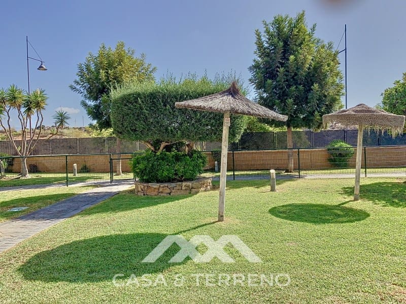 2 soveværelse Semi-Rækkehus til salg i Almayate - € 340.000 (Ref: 8549319)