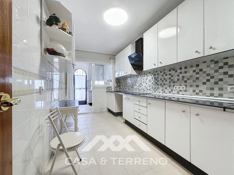 3 slaapkamer Halfvrijstaande villa te koop in Rincon de la Victoria met zwembad garage - € 563.000 (Ref: 8589315)