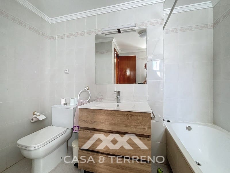 3 slaapkamer Halfvrijstaande villa te koop in Rincon de la Victoria met zwembad garage - € 563.000 (Ref: 8589315)