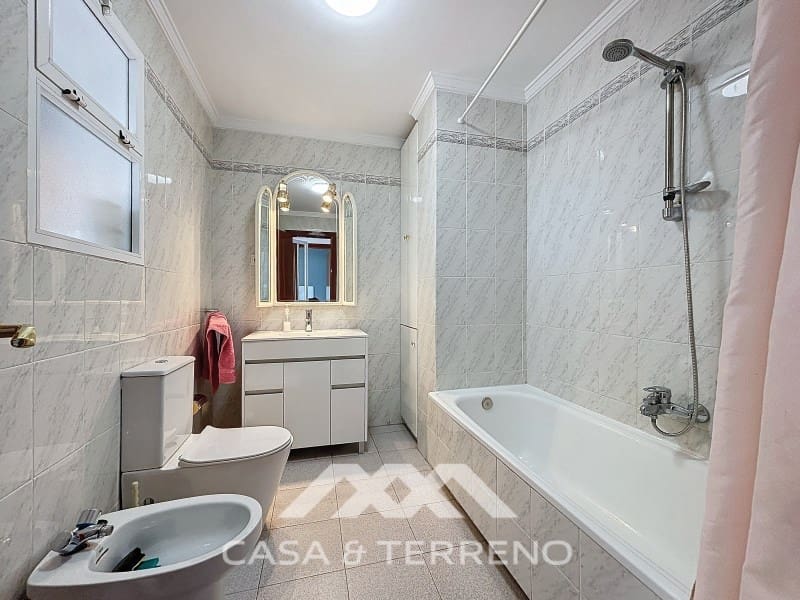 3 slaapkamer Halfvrijstaande villa te koop in Rincon de la Victoria met zwembad garage - € 563.000 (Ref: 8589315)