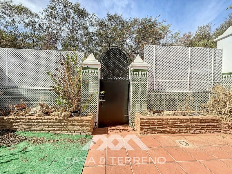 3 slaapkamer Halfvrijstaande villa te koop in Rincon de la Victoria met zwembad garage - € 563.000 (Ref: 8589315)