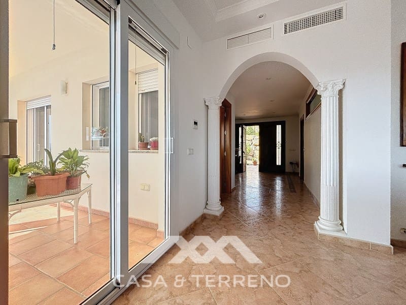 4 slaapkamer Villa te koop in Periana met zwembad garage - € 742.000 (Ref: 8589316)