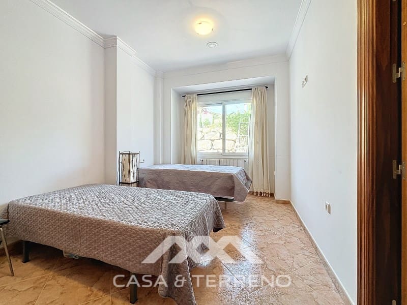 4 slaapkamer Villa te koop in Periana met zwembad garage - € 742.000 (Ref: 8589316)