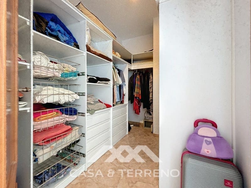 4 slaapkamer Villa te koop in Periana met zwembad garage - € 742.000 (Ref: 8589316)