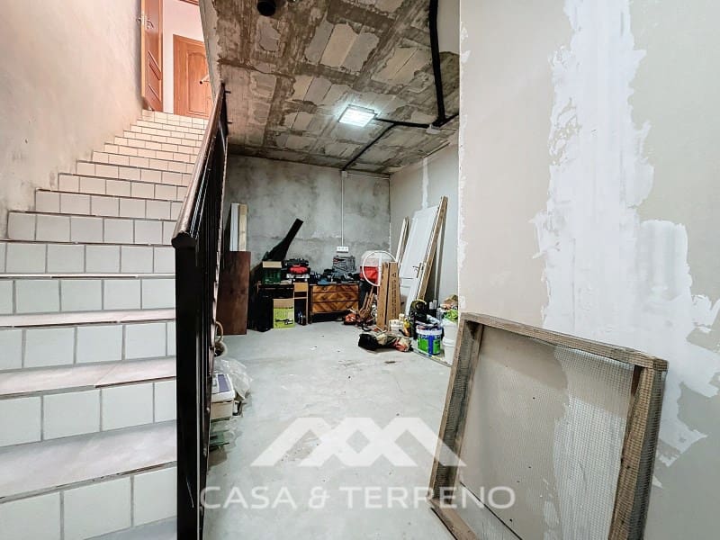 4 slaapkamer Villa te koop in Periana met zwembad garage - € 742.000 (Ref: 8589316)