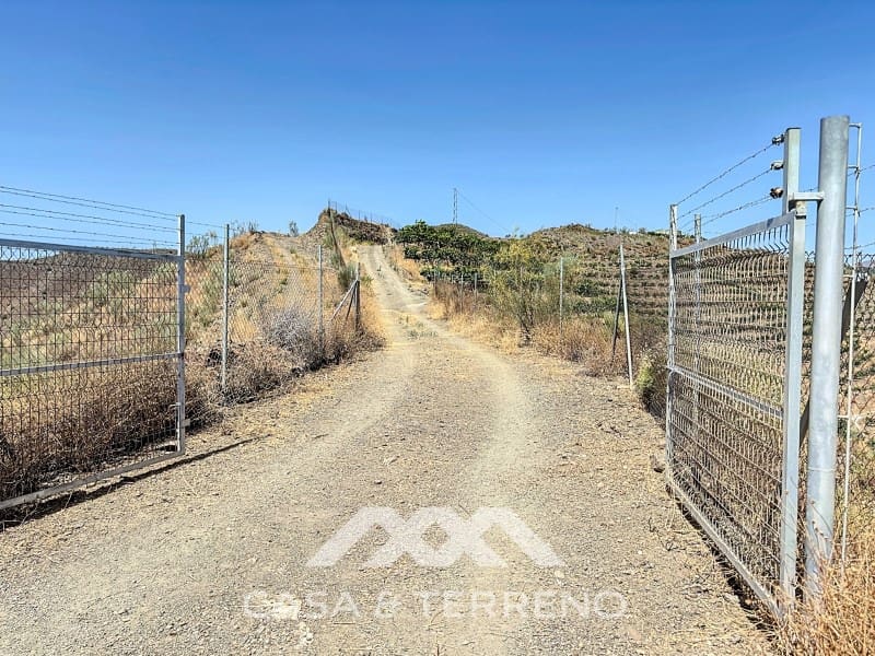 Finca/Landehus til salg i Velez-Malaga - € 425.000 (Ref: 8589317)