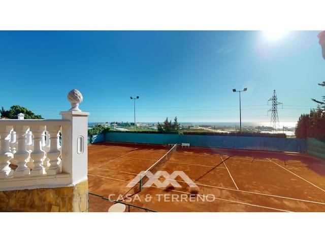 8 slaapkamer Gastenverblijf/B&B te koop in Urbanización Santa Rosa, Torrox met zwembad - € 1.200.000 (Ref: 8591728)