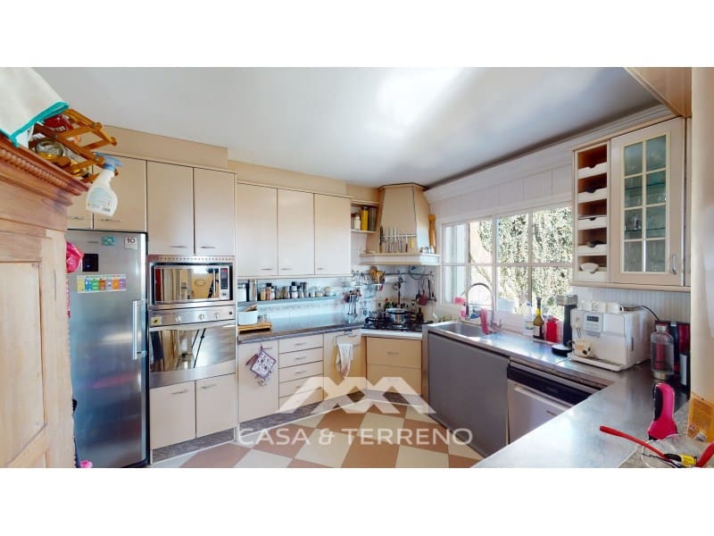 8 soveværelse Guesthouse/B & B til salg i Torrox-Costa med swimmingpool - € 1.200.000 (Ref: 8591728)