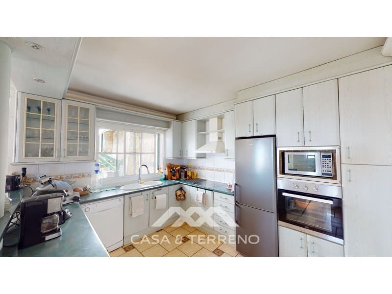 8 soveværelse Guesthouse/B & B til salg i Torrox-Costa med swimmingpool - € 1.200.000 (Ref: 8591728)