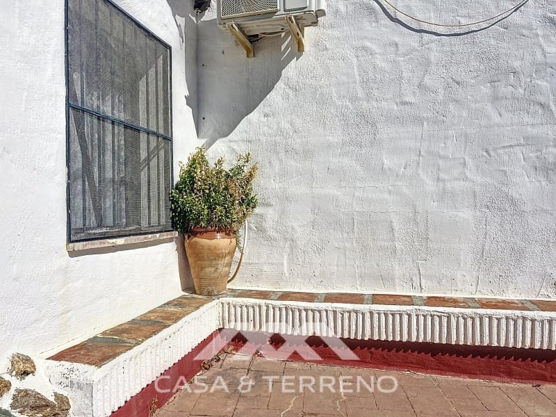 3 soveværelse Villa til salg i Sedella med swimmingpool - € 223.000 (Ref: 8591729)