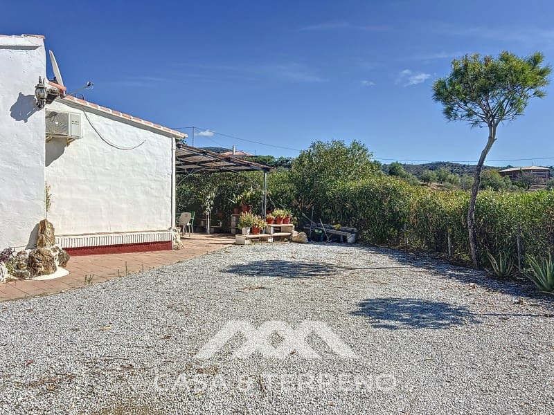 3 soveværelse Villa til salg i Sedella med swimmingpool - € 223.000 (Ref: 8591729)