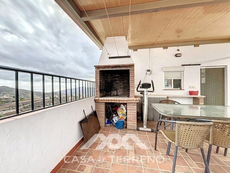 3 bedroom Townhouse for sale in Competa - € 186,000 (Ref: 8615495)