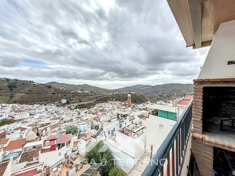 3 bedroom Townhouse for sale in Competa - € 186,000 (Ref: 8615495)