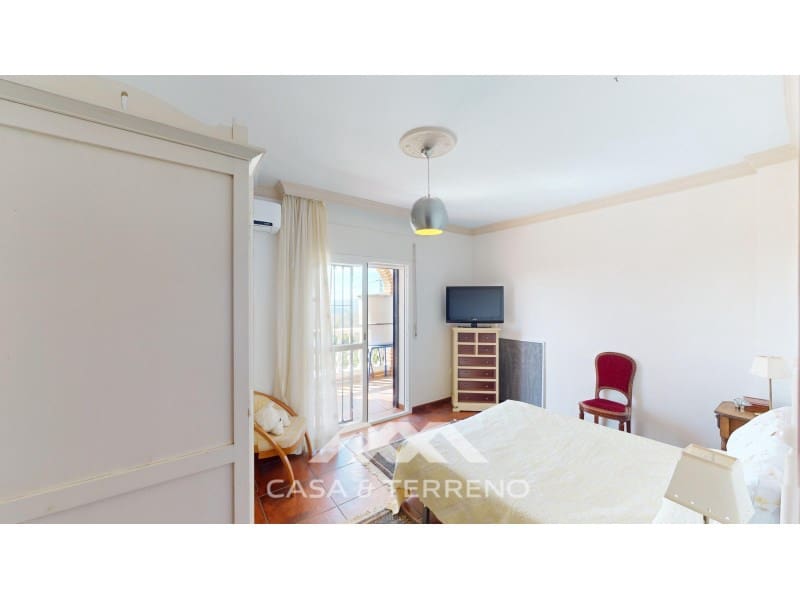 5 soveværelse Villa til salg i Sedella med garage - € 425.000 (Ref: 8615496)