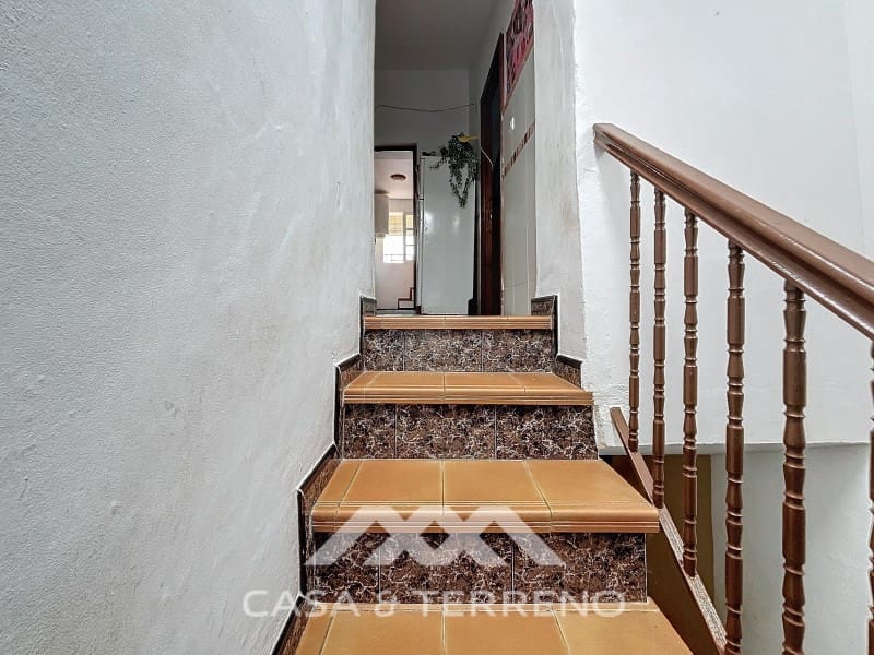 3 soverom Hus til salgs i Sayalonga - € 133 000 (Ref: 8634683)