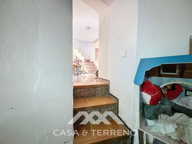 3 soverom Hus til salgs i Sayalonga - € 133 000 (Ref: 8634683)