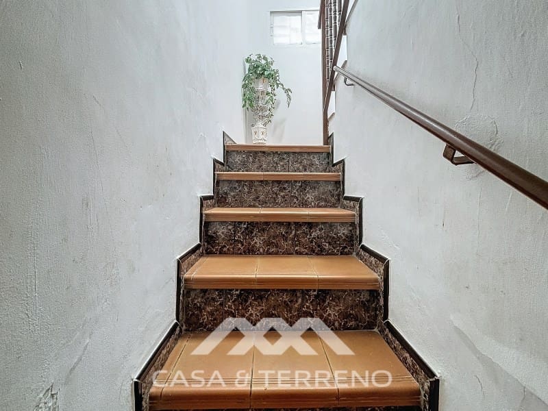 3 soverom Hus til salgs i Sayalonga - € 133 000 (Ref: 8634683)