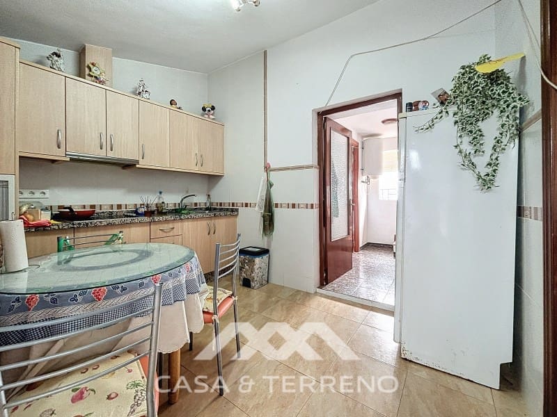 3 soverom Hus til salgs i Sayalonga - € 133 000 (Ref: 8634683)