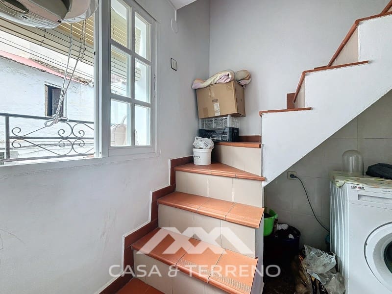 3 soverom Hus til salgs i Sayalonga - € 133 000 (Ref: 8634683)