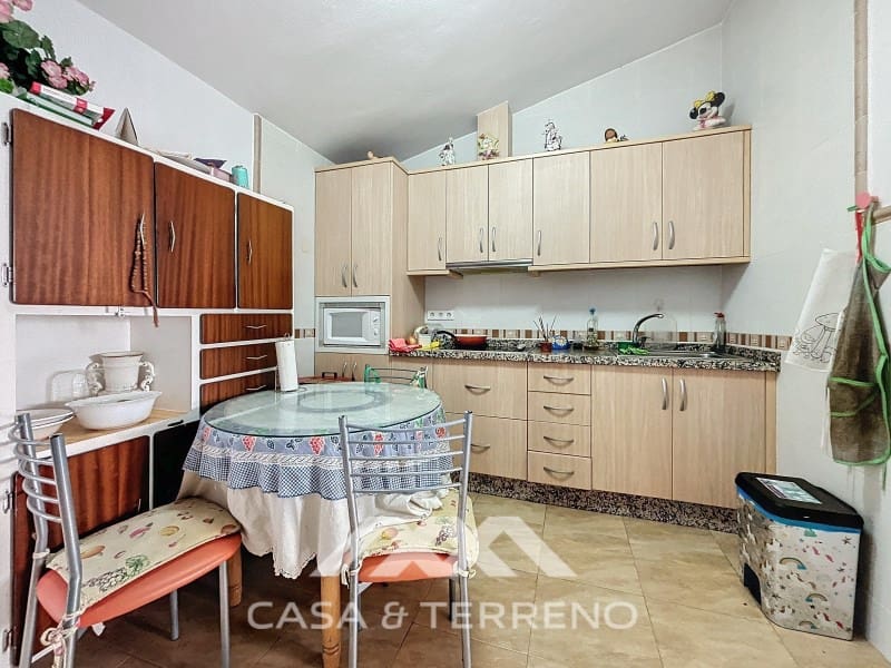 3 soverom Hus til salgs i Sayalonga - € 133 000 (Ref: 8634683)