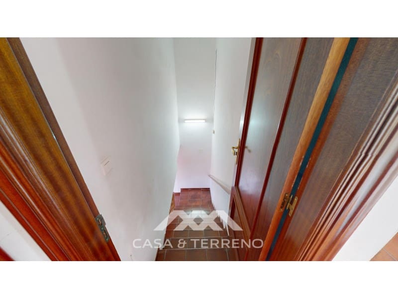 5 soveværelse Guesthouse/B & B til salg i Sedella med garage - € 425.000 (Ref: 8637104)