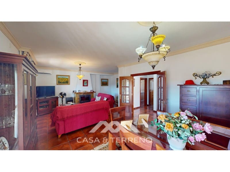 5 soveværelse Guesthouse/B & B til salg i Sedella med garage - € 425.000 (Ref: 8637104)