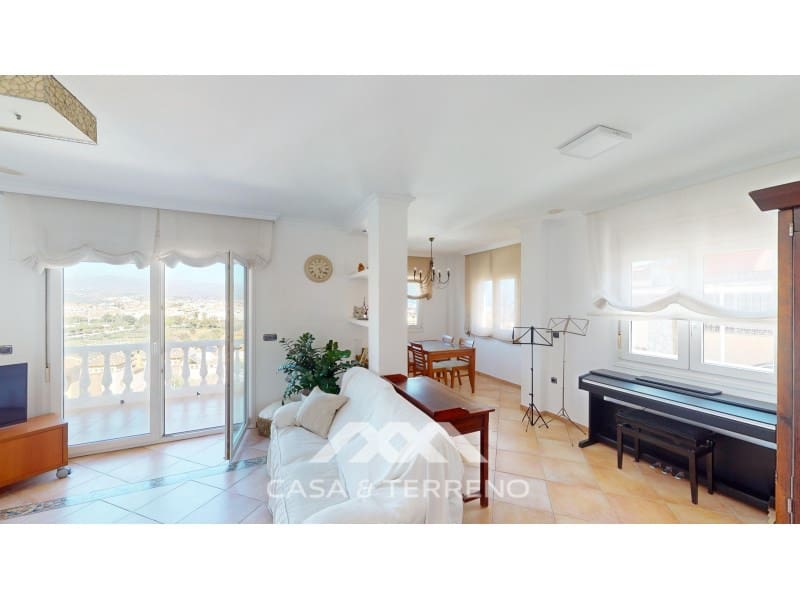 3 soverom Villa til salgs i Torre del Mar med svømmebasseng - € 850 000 (Ref: 8637105)