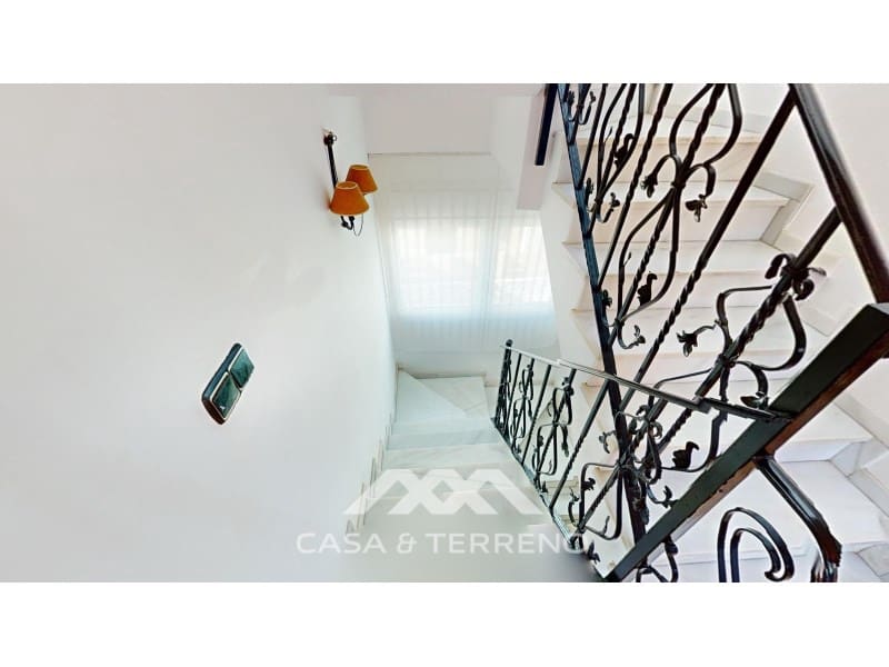 3 soverom Villa til salgs i Torre del Mar med svømmebasseng - € 850 000 (Ref: 8637105)