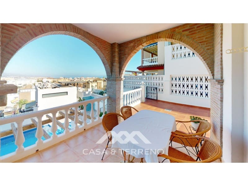 3 soverom Villa til salgs i Torre del Mar med svømmebasseng - € 850 000 (Ref: 8637105)