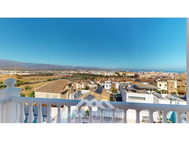 3 soveværelse Villa til salg i Torre del Mar, Vélez-Málaga med swimmingpool - € 850.000 (Ref: 8637105)