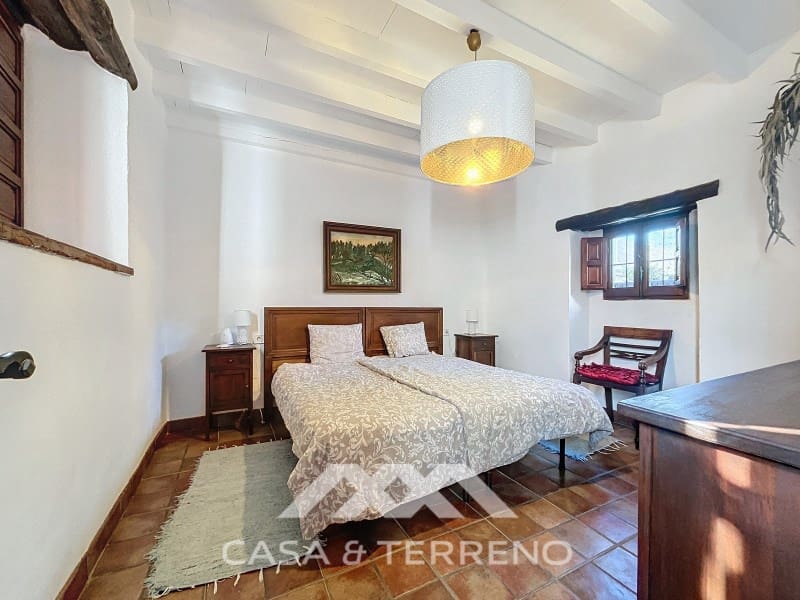 3 slaapkamer Villa te koop in Velez-Malaga met zwembad - € 695.000 (Ref: 8655035)
