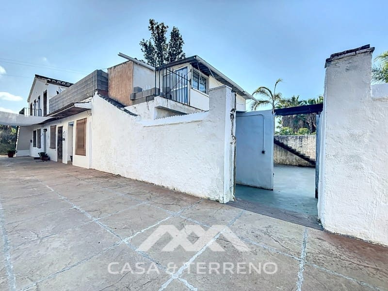 3 slaapkamer Villa te koop in Velez-Malaga met zwembad - € 695.000 (Ref: 8655035)